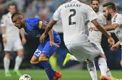 足球变革：本土赛事海外举办与全球化浪潮的经济与文化挑战