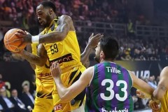 NBA火箭队新赛季豪赌状元秀，杜兰特加盟期待夺冠，锡安加盟引期待